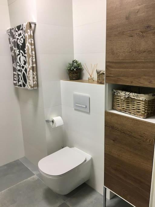 Apartment New In Downtown /parking Slupsk