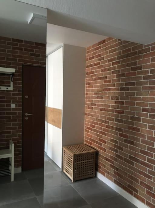 New In Downtown /parking Apartment